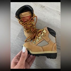 Baby timberland boots boys nwot